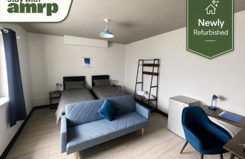 Wingate House | Modern 1 Bed Apartment, King or Twin Beds, Sofa Bed & Free WiFi