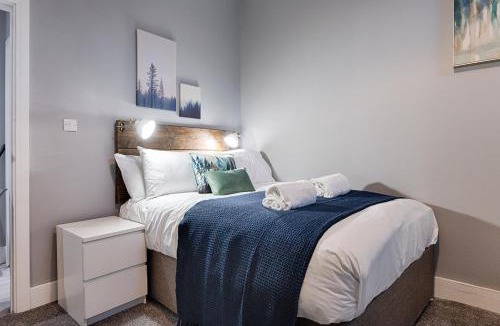 Llanelli Apartment | Modern 2BR Apartment