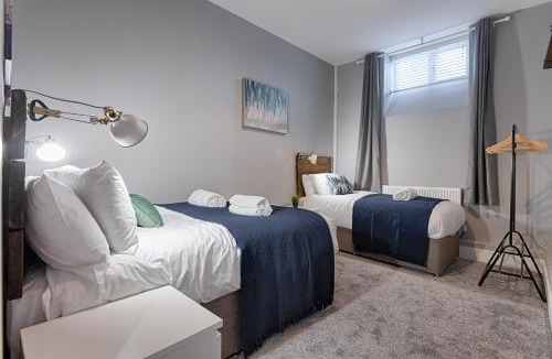 Llanelli Apartment | Modern 2BR Apartment