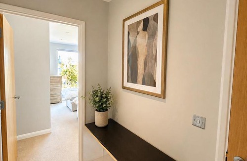 Chase Apartment | Modern 2BR Flat W balcony & 2 Bathrooms