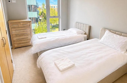 Chase Apartment | Modern 2BR Flat W balcony & 2 Bathrooms