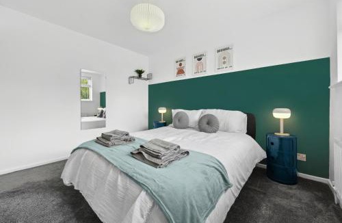 Royal Leamington Spa House | Modern 3BR, Sleeps 6, Great for groups, free parking, fast WiFi
