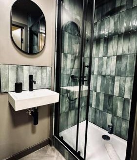 Peterhead House | Modern 3BR Smart Home