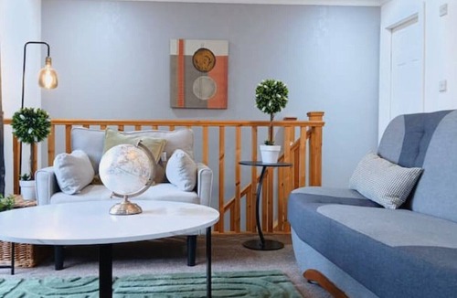 Bradford House | Modern accommodation perfect for couples, families, professionals, & solo guests