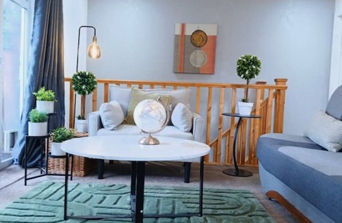 Bradford House | Modern accommodation perfect for couples, families, professionals, & solo guests