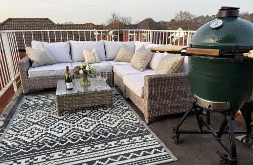 Southampton Apartment | Modern and plush flat with roof garden