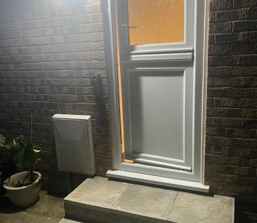 Bournemouth Apartment | Modern Cosy Private Studio with Free Parking