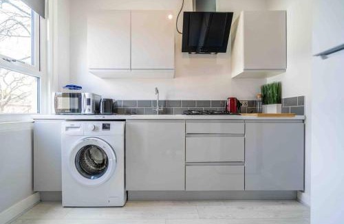 Moseley Apartment | Modern flat in Moseley with Free Parking