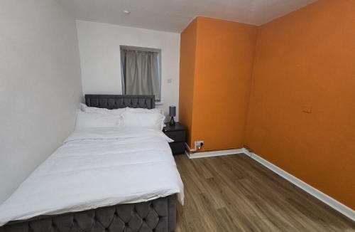 Hanham Apartment | Modern Ground Floor Apartment With Free WiFi And Parking