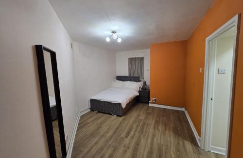 Hanham Apartment | Modern Ground Floor Apartment With Free WiFi And Parking
