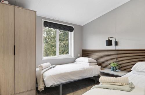 Mullacott Ski Chalet | Modern Lodge nr Ilfracombe & Beaches