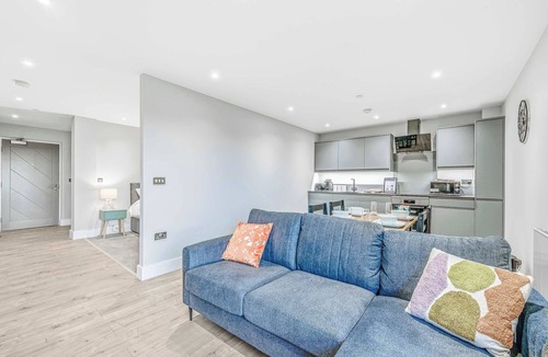 Oadby Apartment | Modern & Spacious Studio Apartment in Leicester