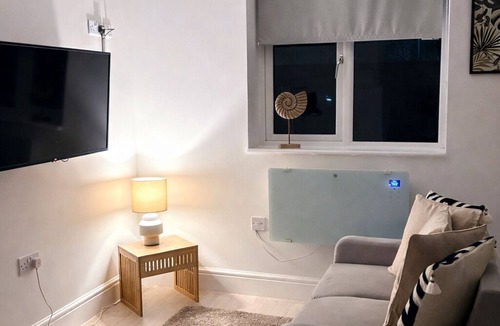 Hereford Apartment | Modern Studio Flat Close to Hereford City Centre
