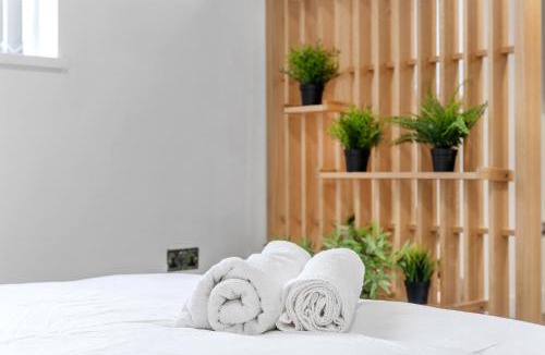 Arnold Apartment | Modern Studio in Central Arnold