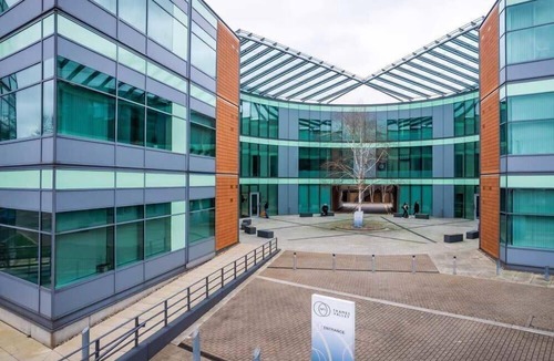 Bracknell Apartment | Modern Studio Near Bracknell Station | Free Parking