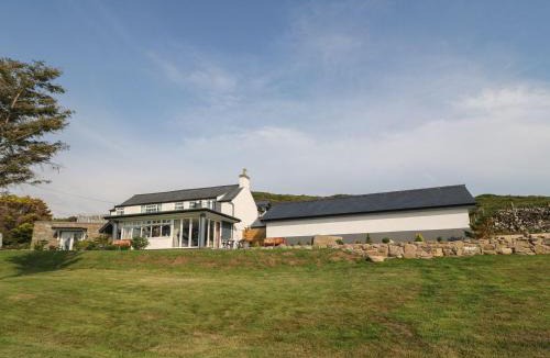 Rhiw House | Moel Yr Wyn
