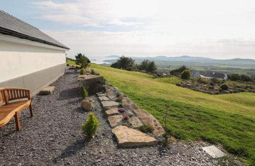 Rhiw House | Moel Yr Wyn