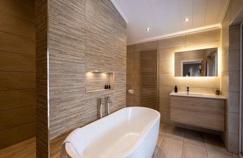 Laceby Cabin | Moonlight Spa Luxury, Grimsby
