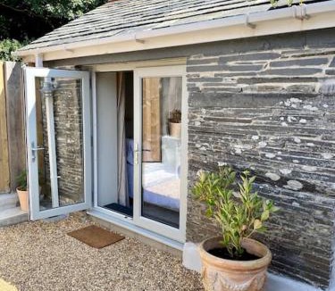 Saint Kew House | Mowhay Barn