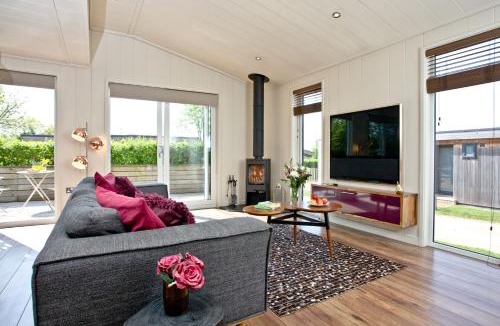 Cheddar House | Mulberry Lodge