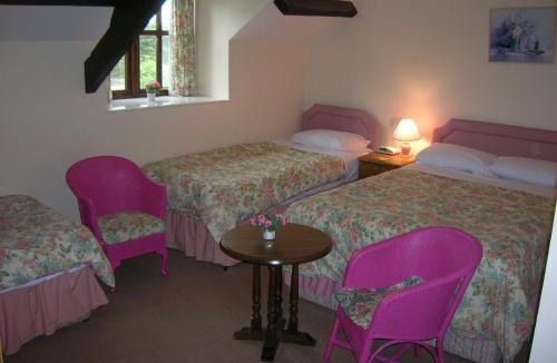 Hele Bed & Breakfast | Mullacott Farm