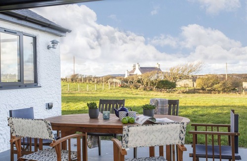 Rhoscolyn Cottage | Mwythus