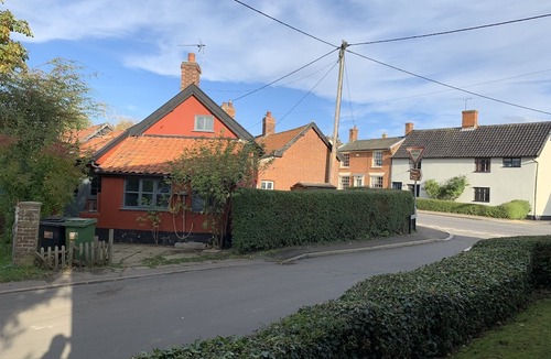 Dickleburgh Hotel | Myrtle Cottage