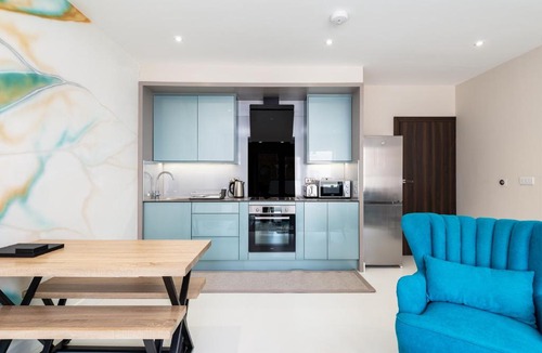 Gillingham Apartment | NeuConnect contractor base near Grain - Apartment 3