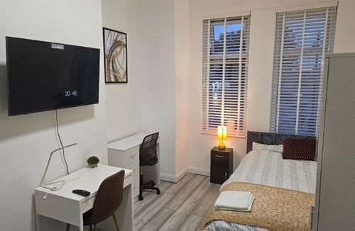 Leigh House | New Horizon Lodge
