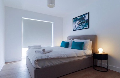 Cheadle Apartment | NEW Luxury South Manchester Flat