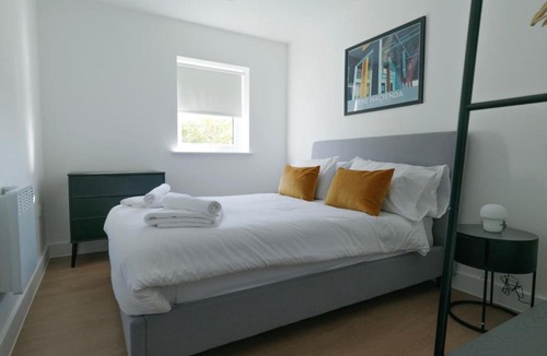 Cheadle Apartment | NEW Luxury South Manchester Flat