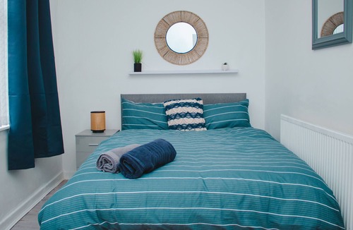 Everton Apartment | Nicely Made Relaxing 4 Bedroom Near LFC Stadium