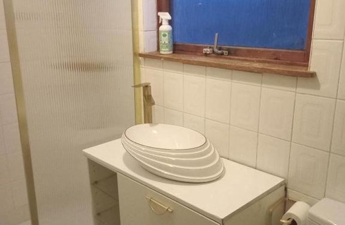 Ellemford House | North Edinburgh - Shared house bwith own room and bathroom