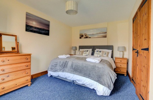 Wells-next-the-Sea House | Nutwood Lodges - Five Bedroom House, Sleeps 11