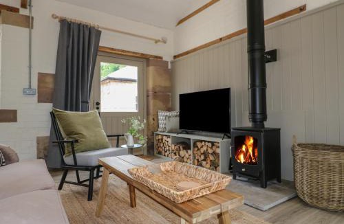 Crich House | Oak Cottage - Fold Yards