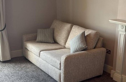 Axbridge Hotel | Oak House