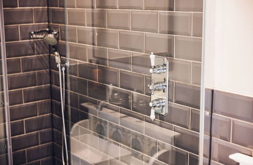 Axbridge Hotel | Oak House