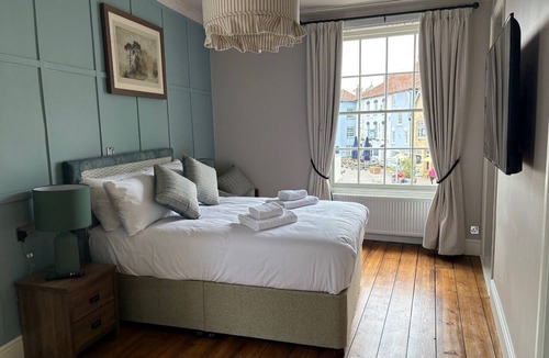 Axbridge Hotel | Oak House