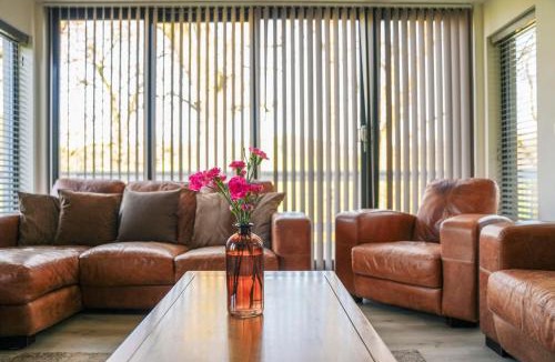 Llangunllo House | Oak Lodge