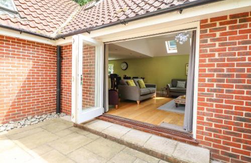 Crostwick House | Oak Tree Lodge