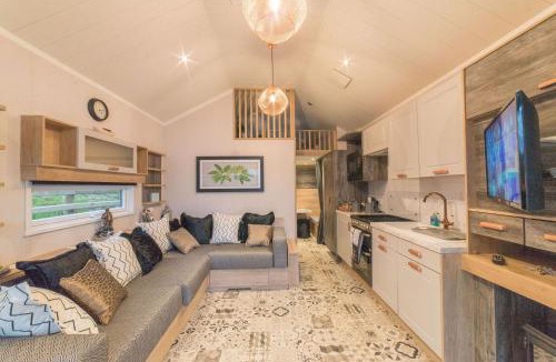 Rhayader House | Oak Tree View