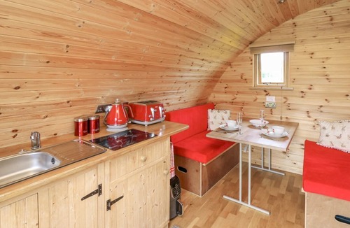 Llanddeusant House | Oak View, Llandovery