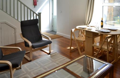 Warkworth House | Oake Cottage