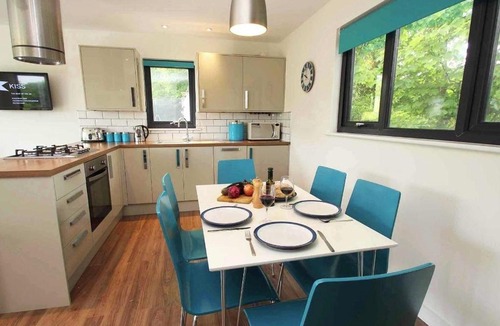 Par House | Oakwood