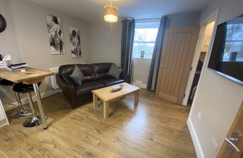 Barnard Castle Apartment | OFF SITE Studio Apartment Ensuite at The Three Horseshoes Hotel