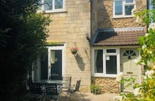 Combe Down House | Old Bakery Cottage in Bath - 3 Bedroom, Free