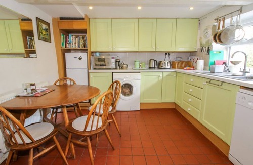Bishops Castle Cottage | Old Bricklayer's Arms, sleep 6