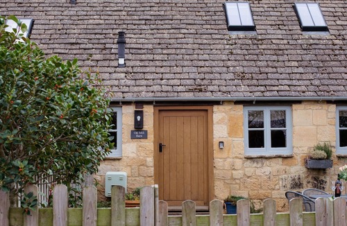 Chipping Campden House | Old Mill Barn - a norton grounds that sleeps 4 guests in 2 bedrooms