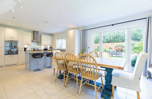 Lechlade Cottage | OLD RAILWAY CLOSE, with a garden in Lechlade-On-Thames