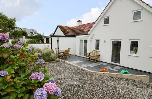 Aberdaron Cottage | One Dolfor